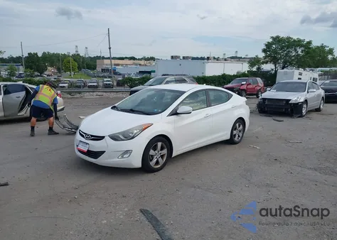 2013 Hyundai Elantra Gls z USA, uszkodzony, nr VIN 5NPDH4AE9DH346648